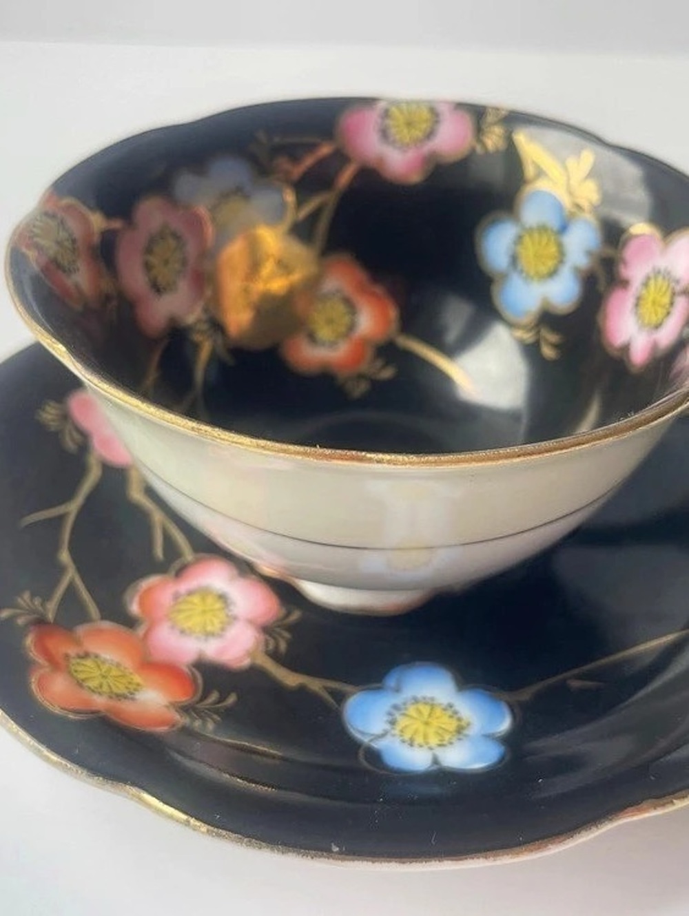 Aiyo China Floral Teacup & Saucer in Black & White